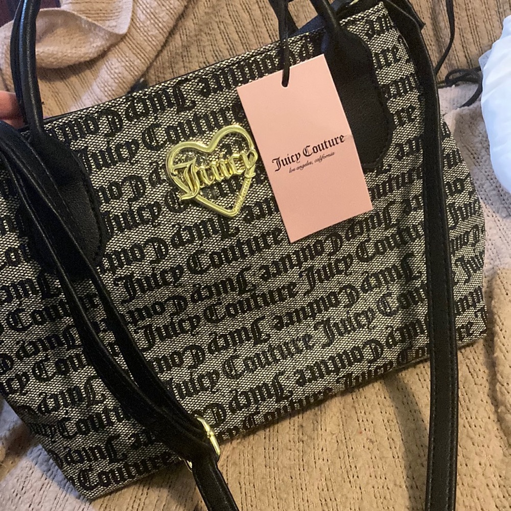 BRAND NEW JUICY COUTURE PURSE